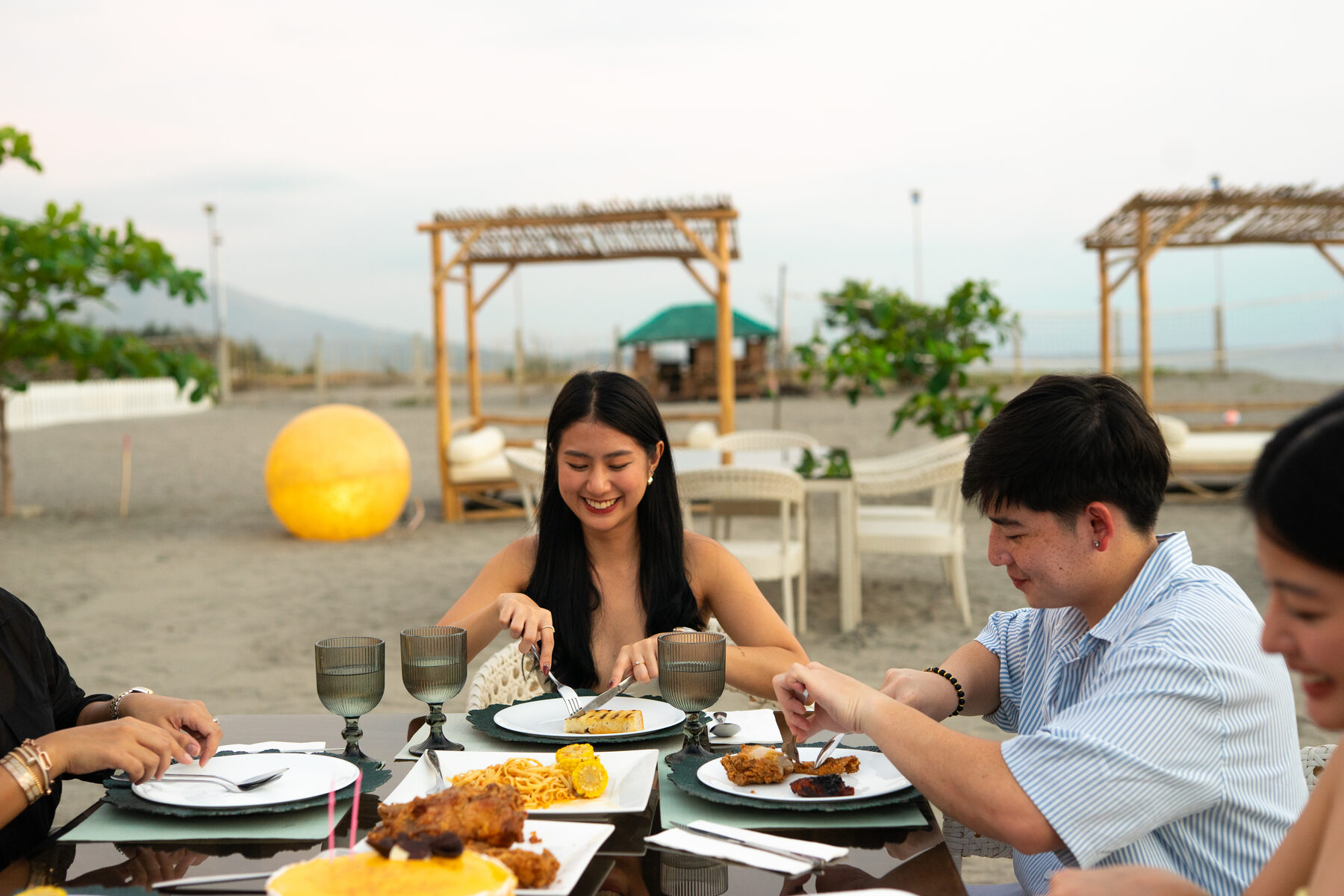 Oceanfront Dining