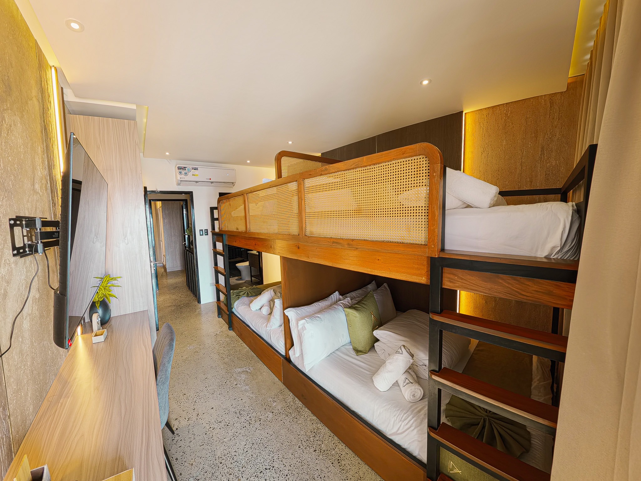Black Villa Room 3