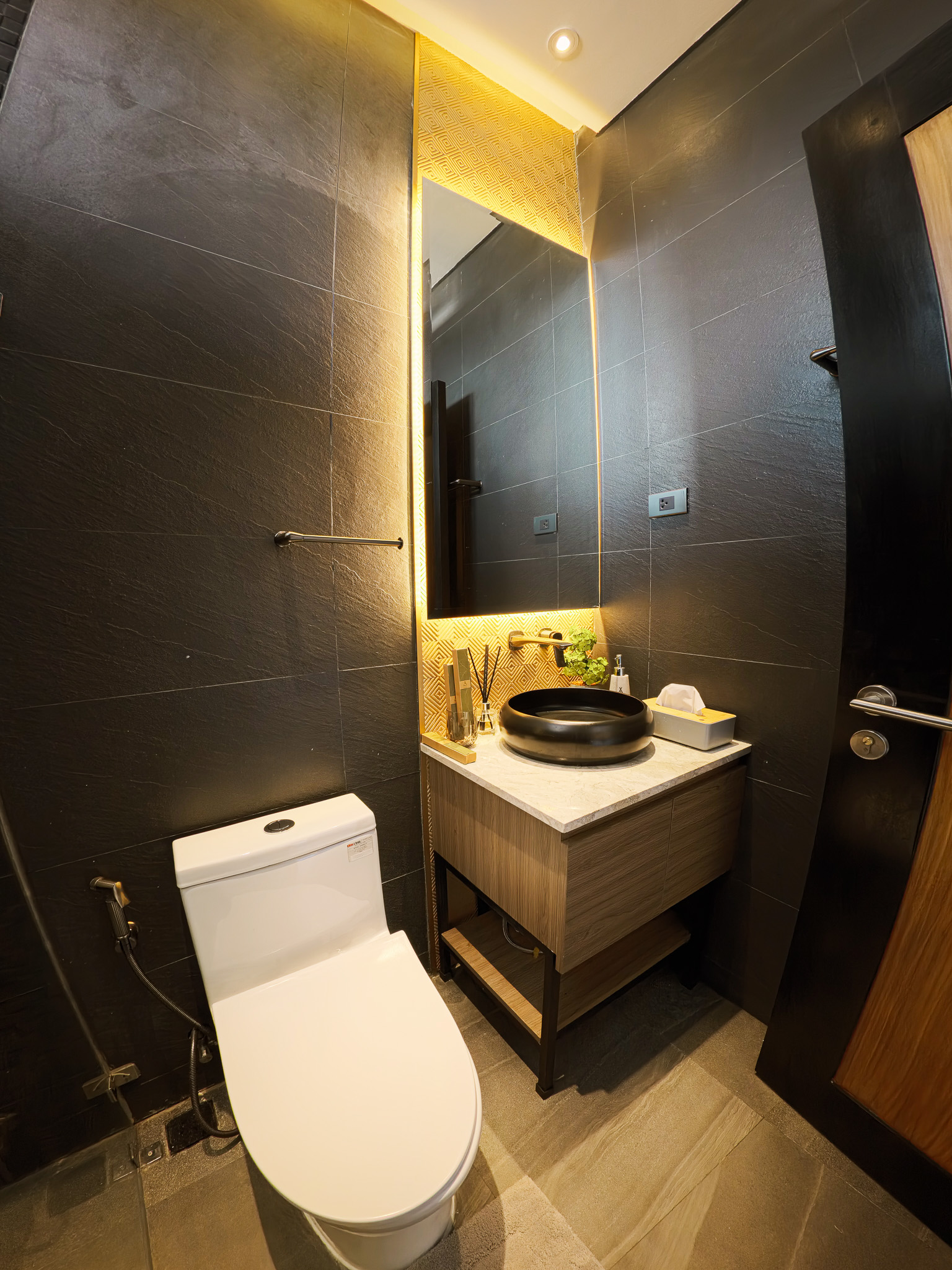 Black Villa Room 4